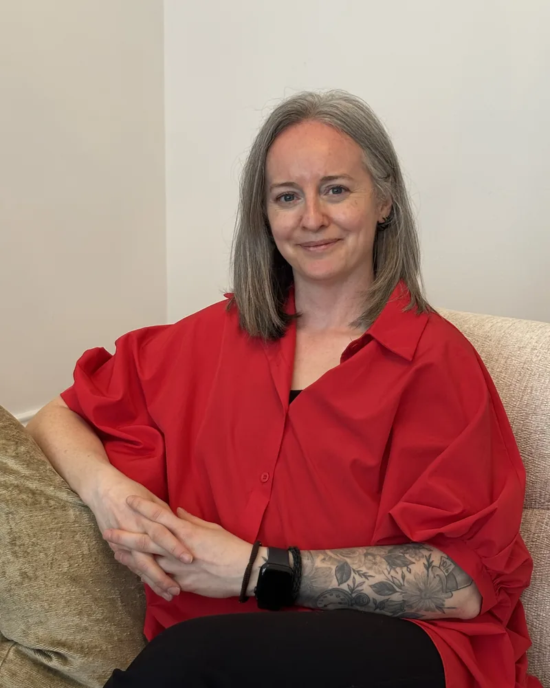 Lori Dunne, Therapist, Registered Social Worker at Lotus Counselling Services in Waterdown, Ontario